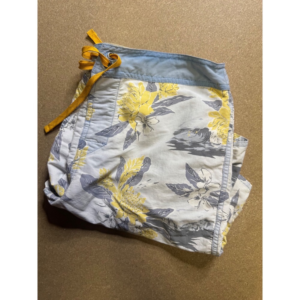 Patagonia Mens Floral Board Shorts Blue Yellow Swim Trunks‎ Size 33